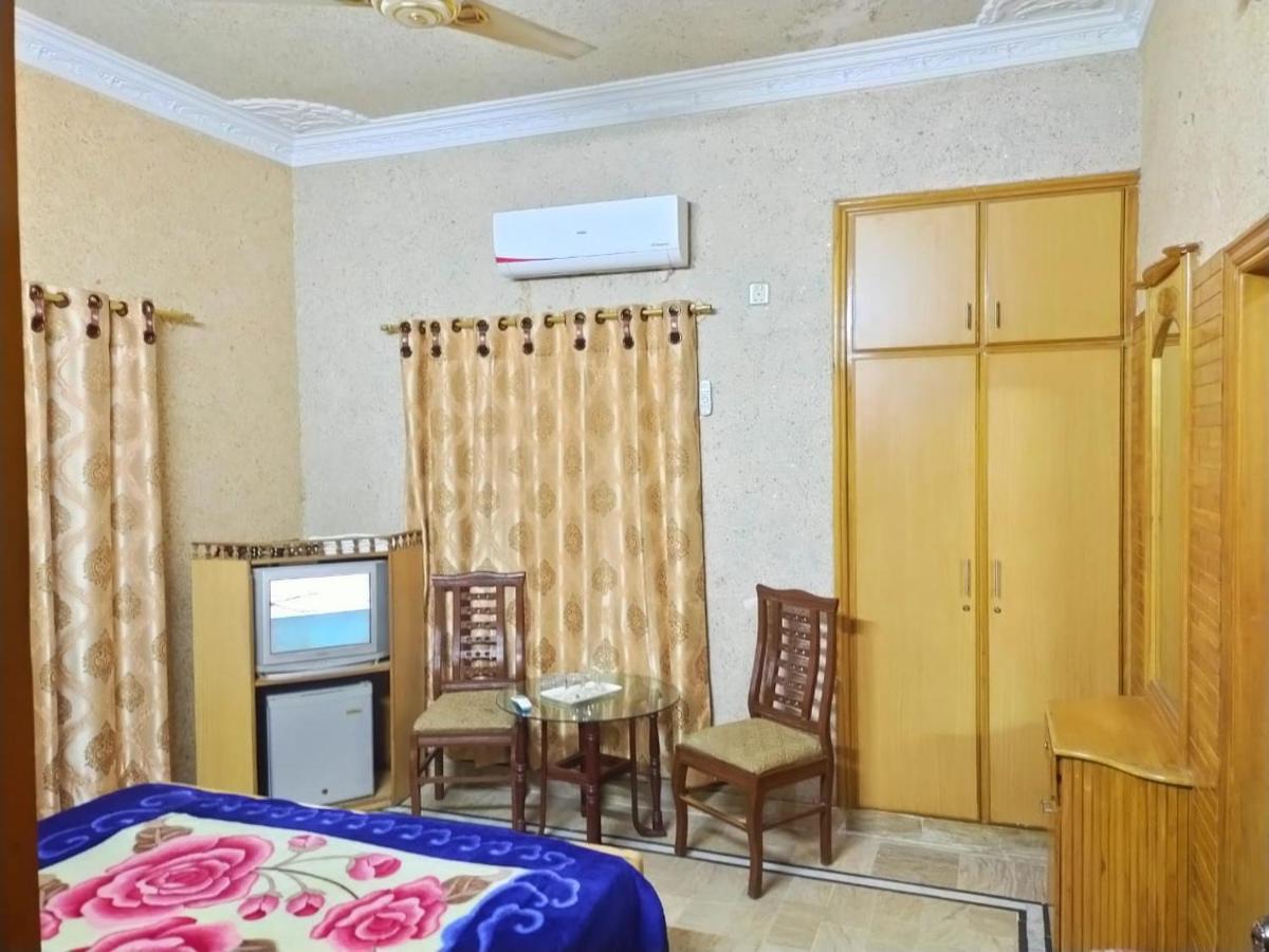 Karachi Motel 외부 사진